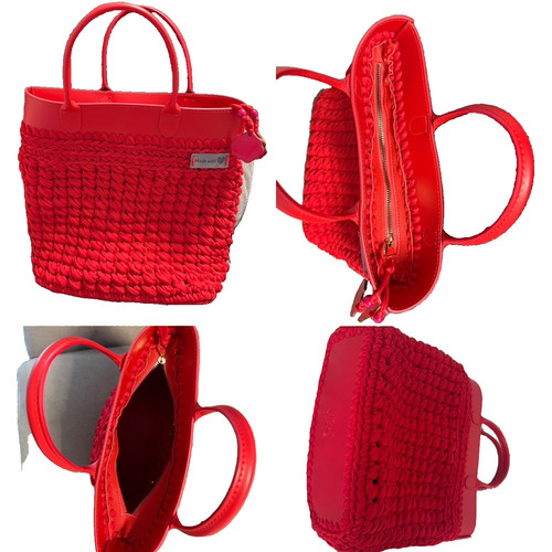 Borsa uncinetto rossa fatta - , a