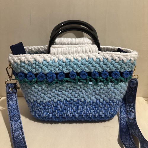 Borsa all uncinetto fatta - all’uncinetto,