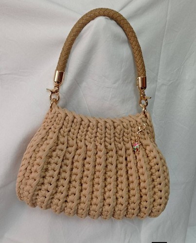 Borsa all uncinetto - fatta, a