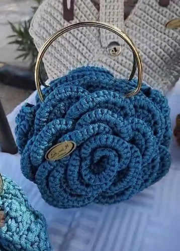 Borsa all uncinetto fatta - fatta, a