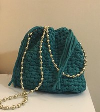 Borsa pouch uncinetto fatta a
